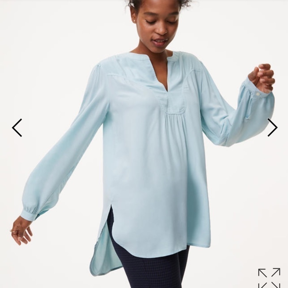 LOFT Pullover Top